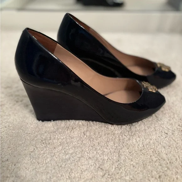 Tory Burch Navy Peep-Toe Flats - Picture 3 of 12
